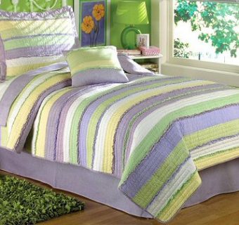 Make a Better Sleep with Green and Purple Bedding