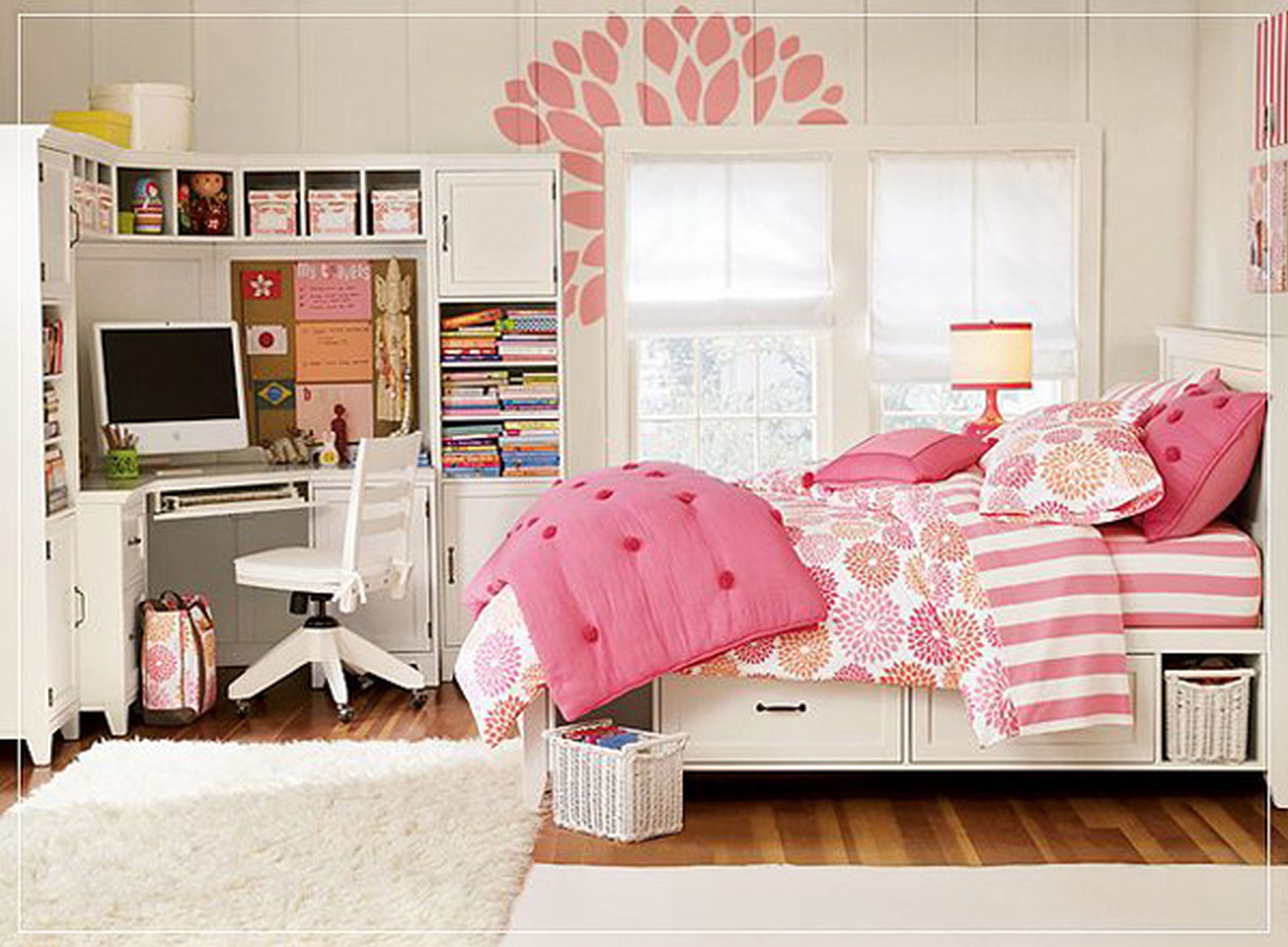 Teen Girl Bedroom Tropical Theme Room With A Pink Blanket Pattern